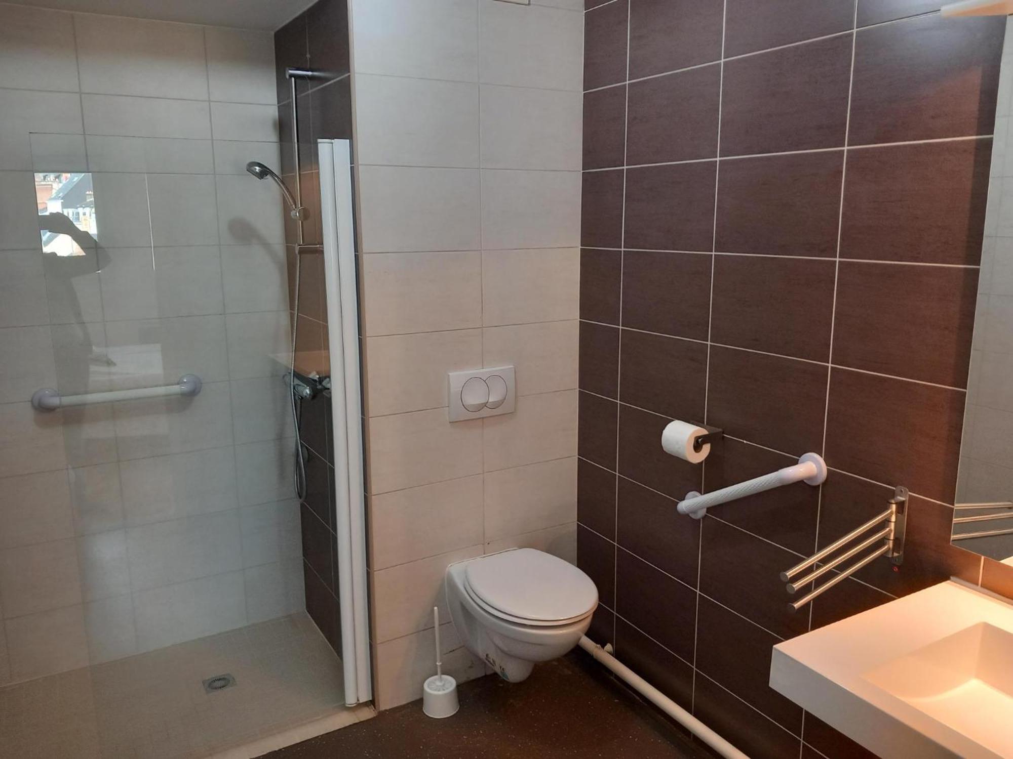 Residence Services Seniors Espace Et Vie Le Mans Bagian luar foto