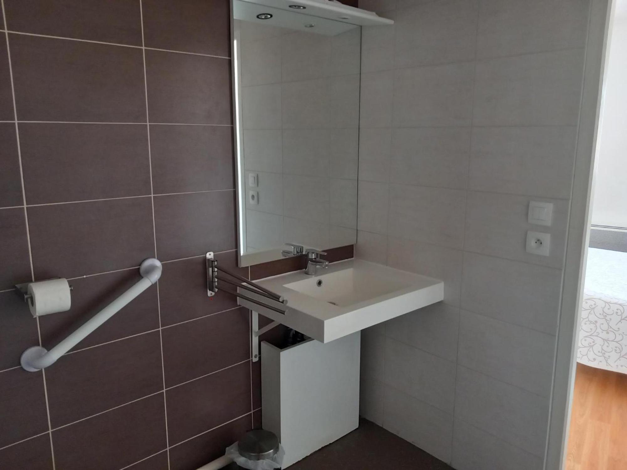 Residence Services Seniors Espace Et Vie Le Mans Bagian luar foto
